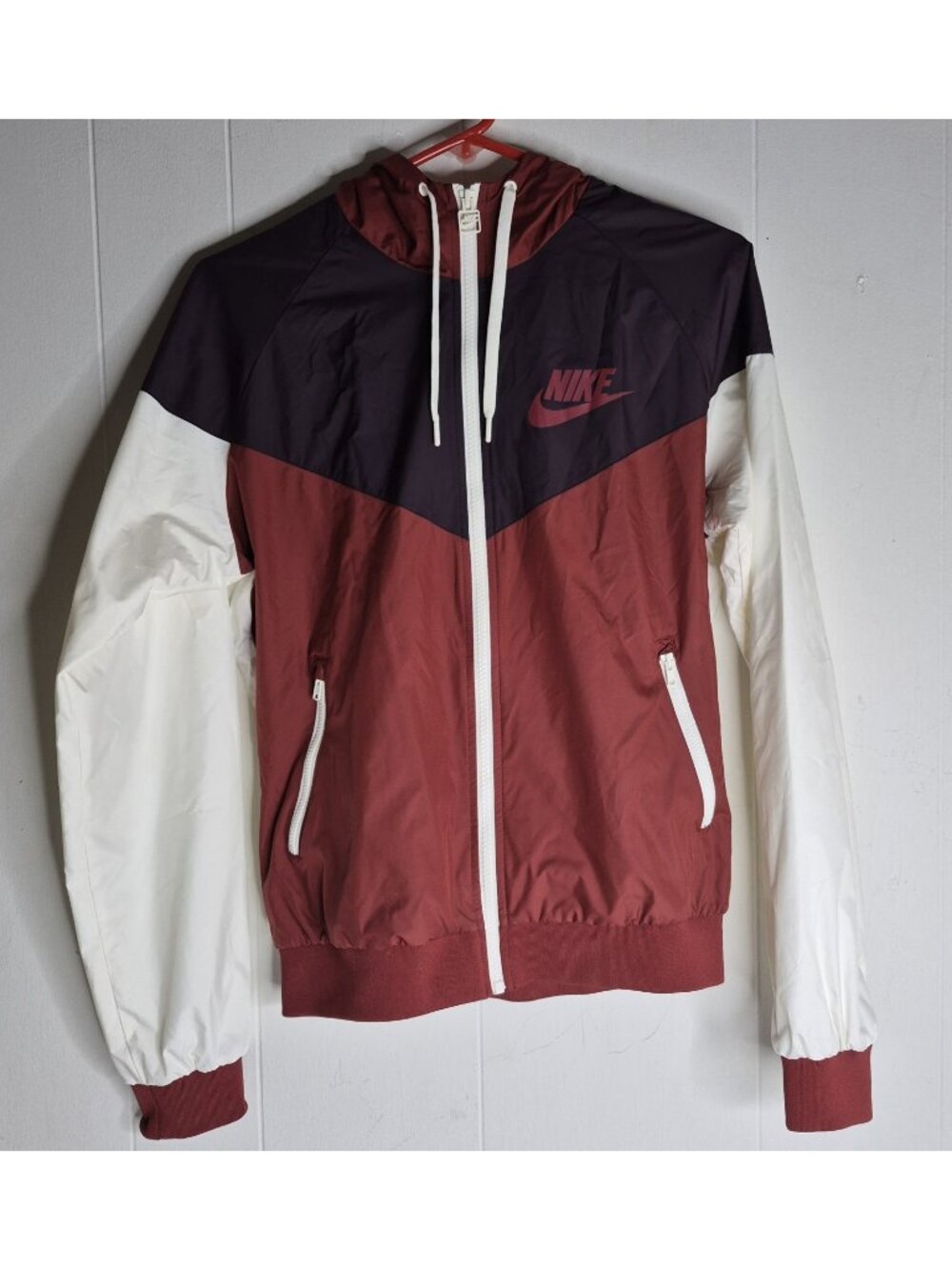 NIKE Women's Vintage Windrunner Jacket Windbreaker Maroon Running Size M